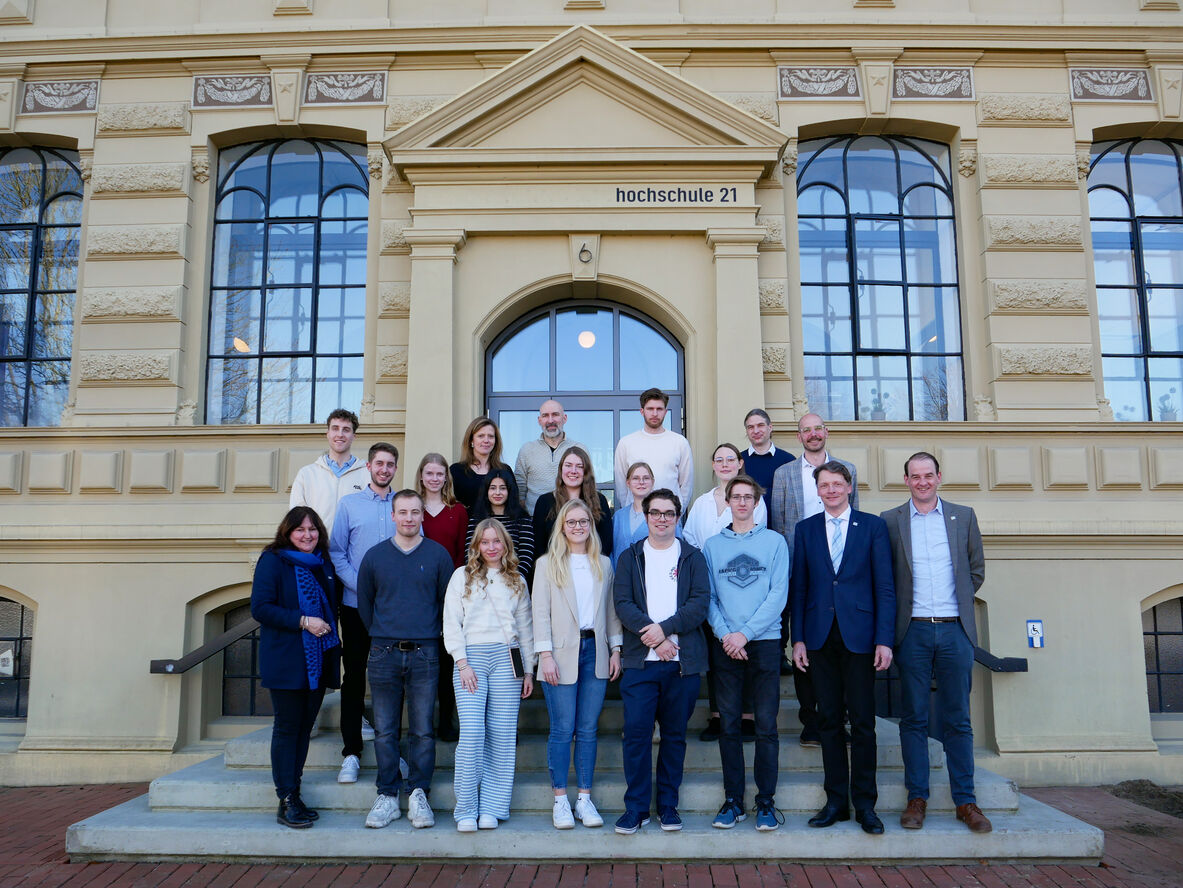 Studierende und Lehrende im Master Bauingenieurwesen