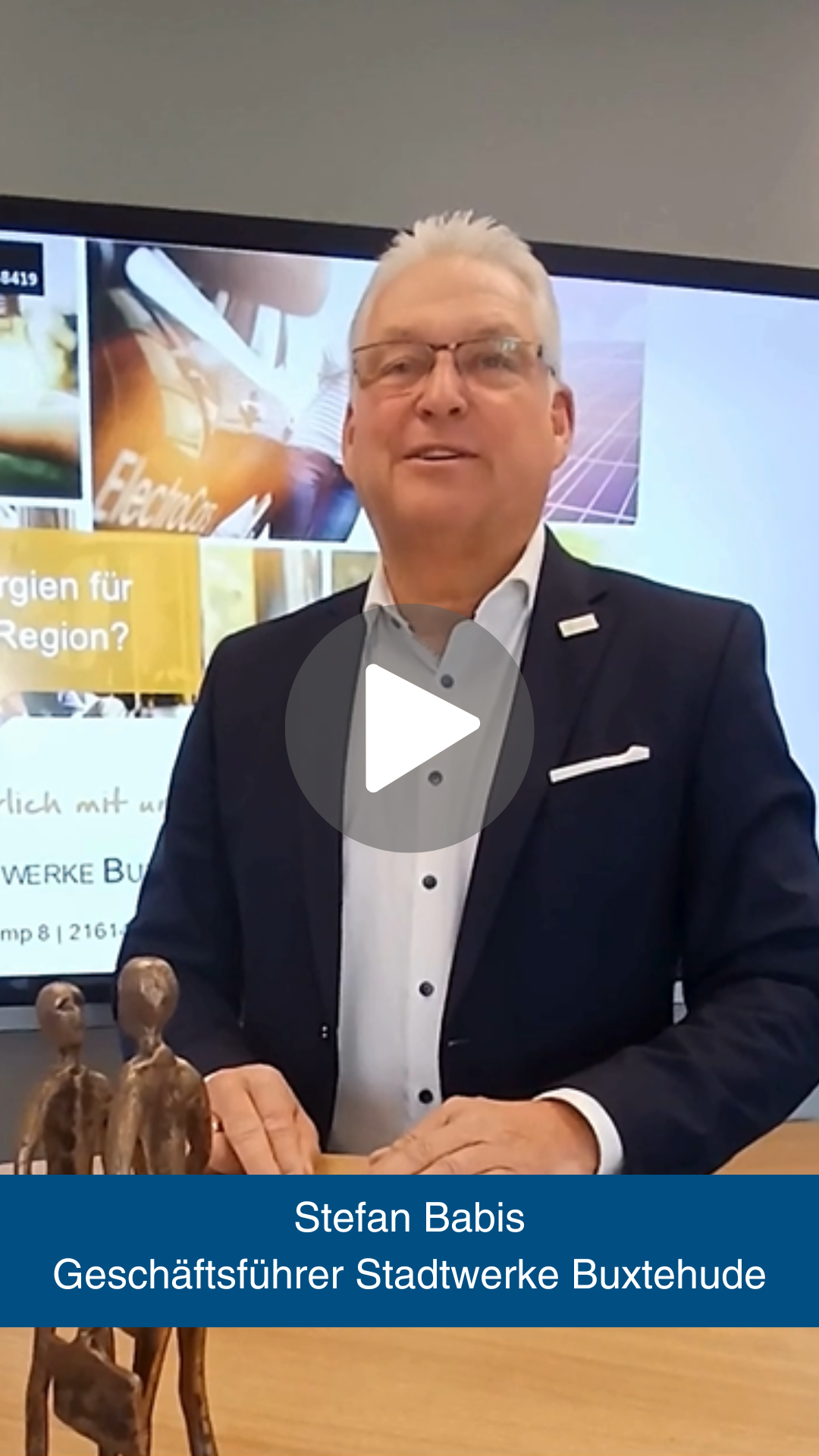Titelbild zum Grußwort-Video vom Geschäftsführer der Stadtwerke Buxtehude Stefan Babis.